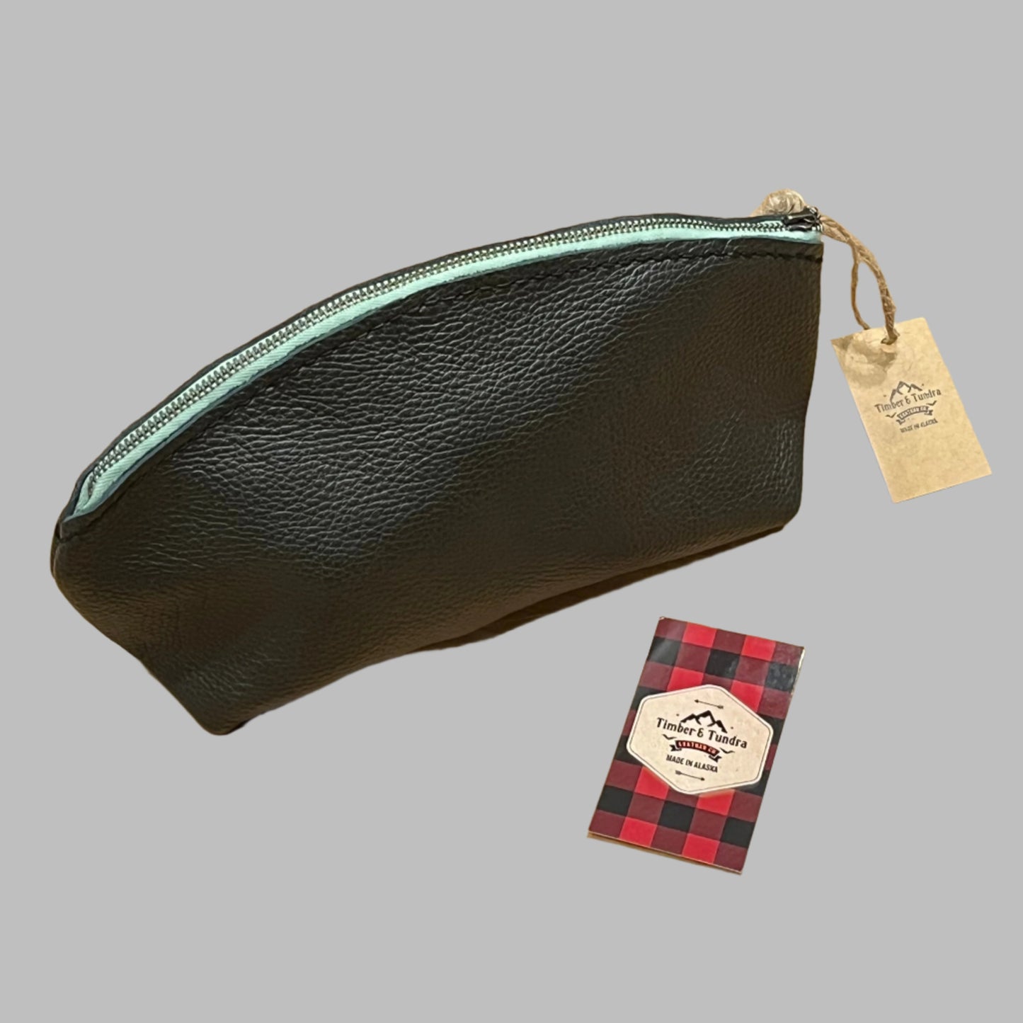 Leather travel bag by Timber & Tundra Leather Co.