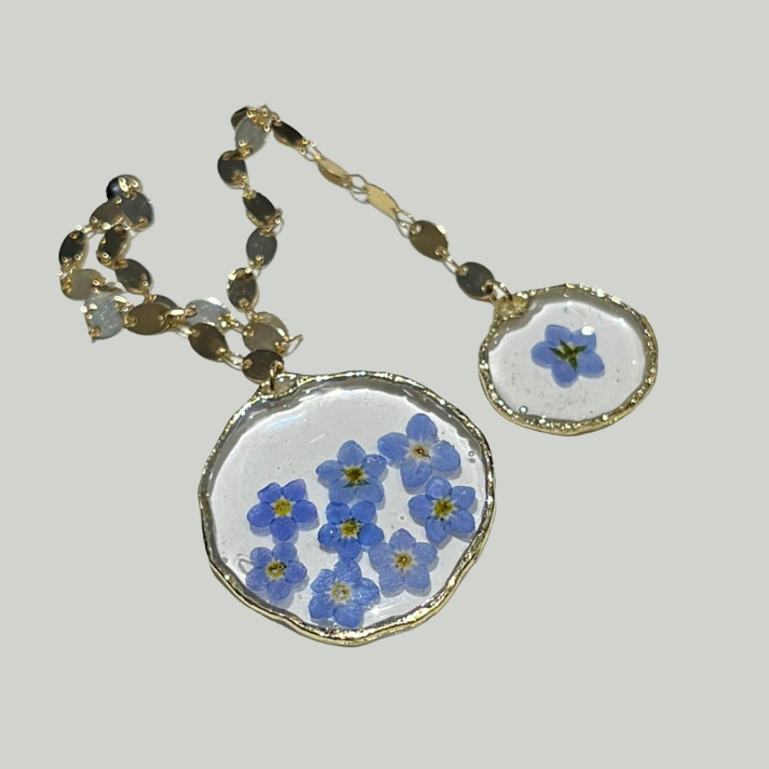 Gold Forget-Me-Not Chain Bookmark.