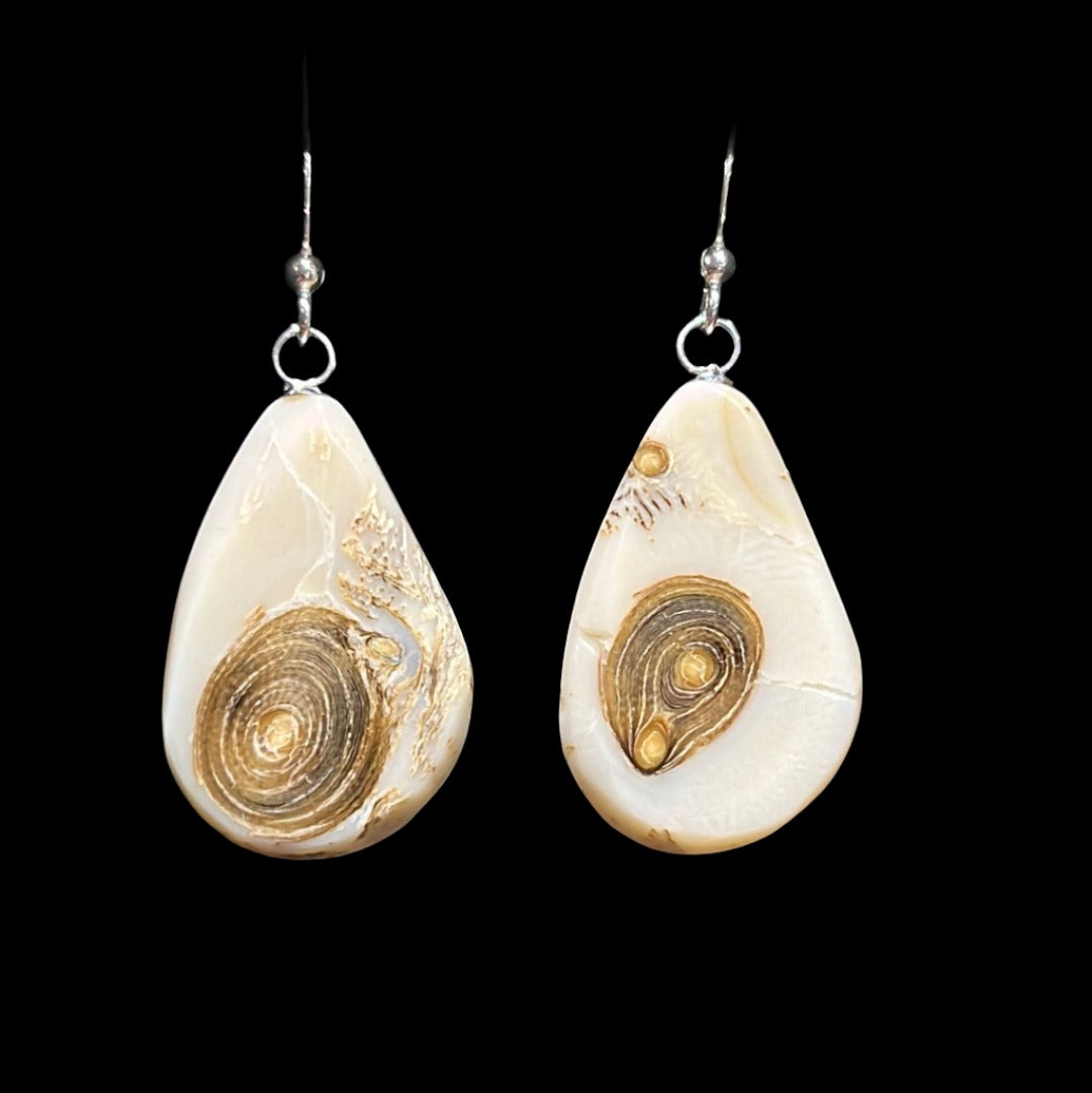 Alaskan Coral Earrings (tan w/ brown swirl)