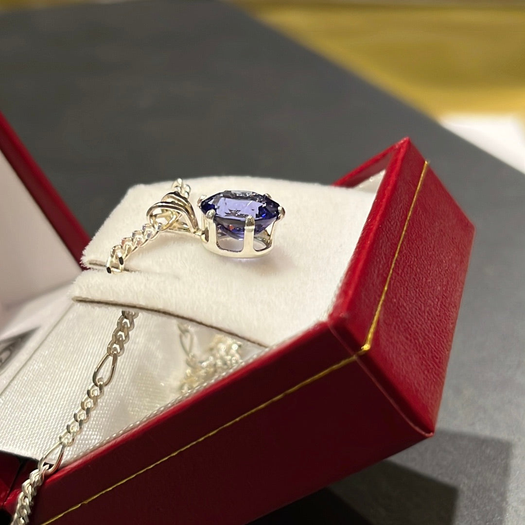 Tanzanite Pendant Oval 2.49 carat