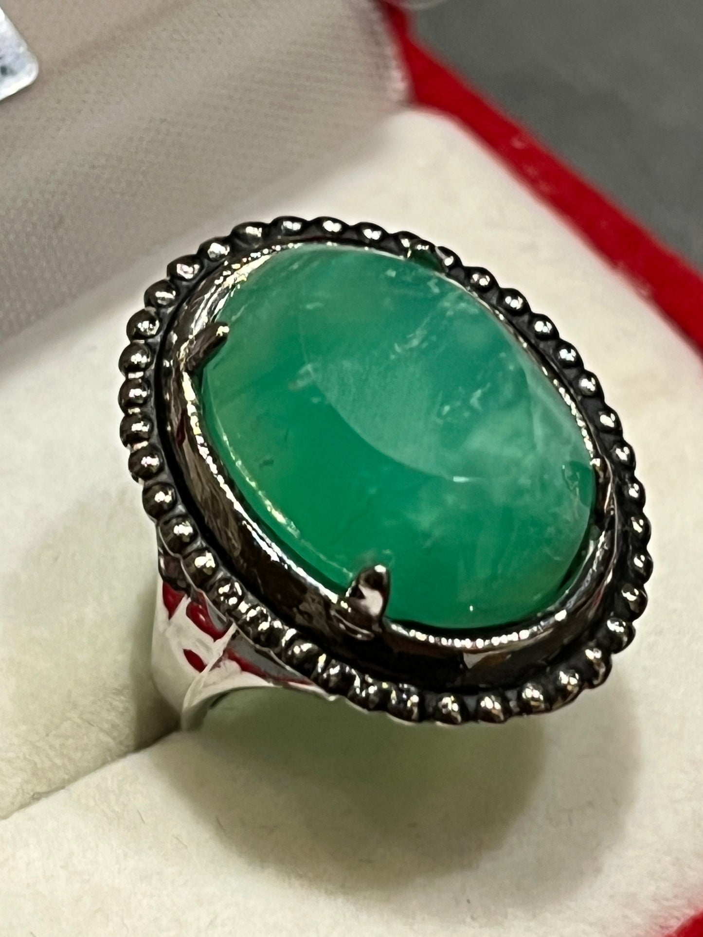 Antique Silver Ring with Chrysoprase
