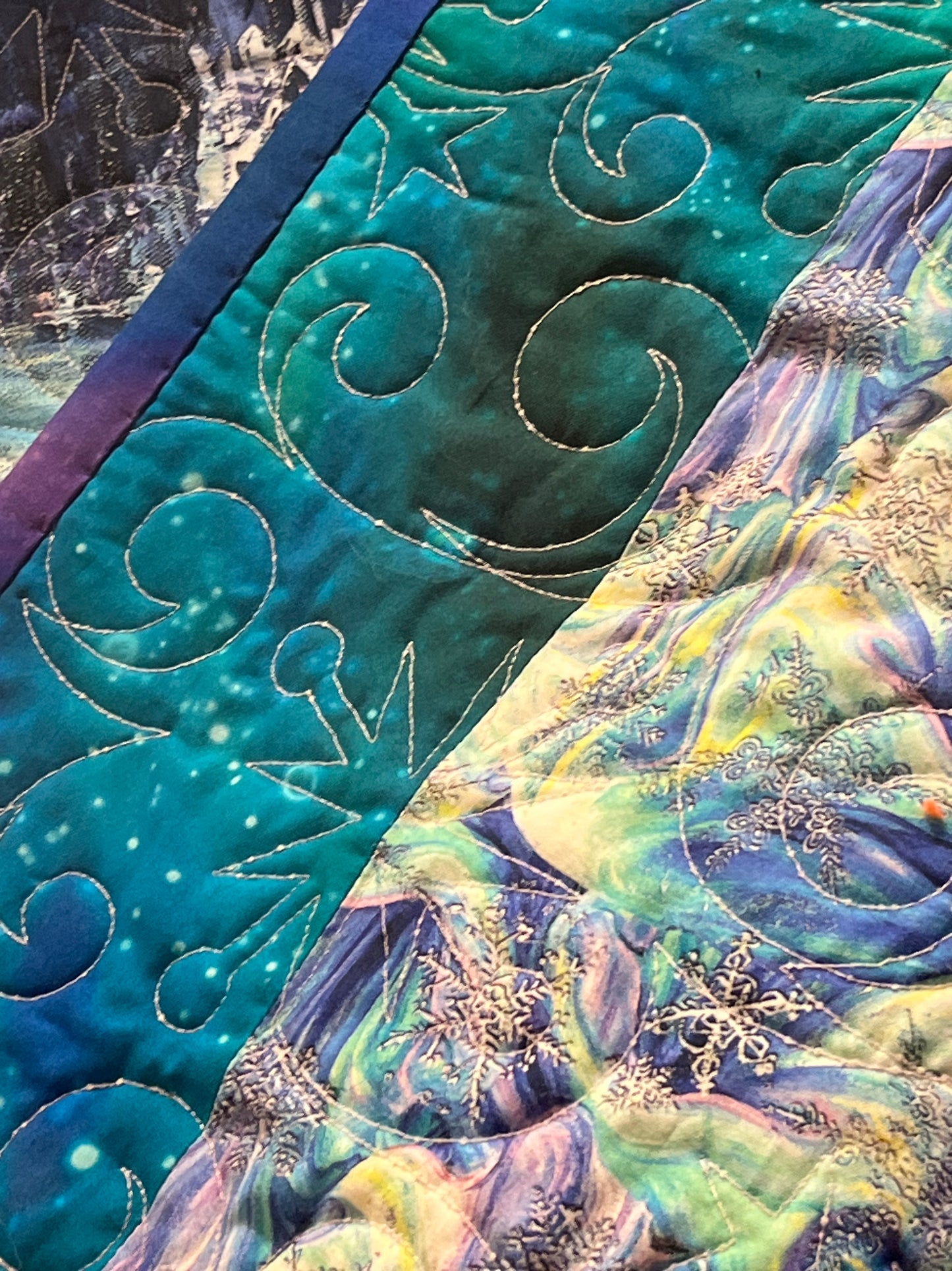 Winter Spirit Decorative Quilt