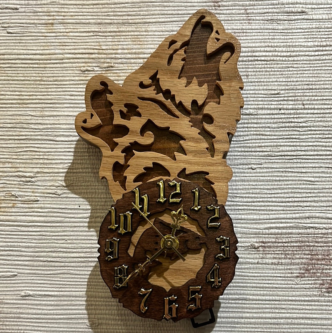 Wolves Howling Pendulum Clock