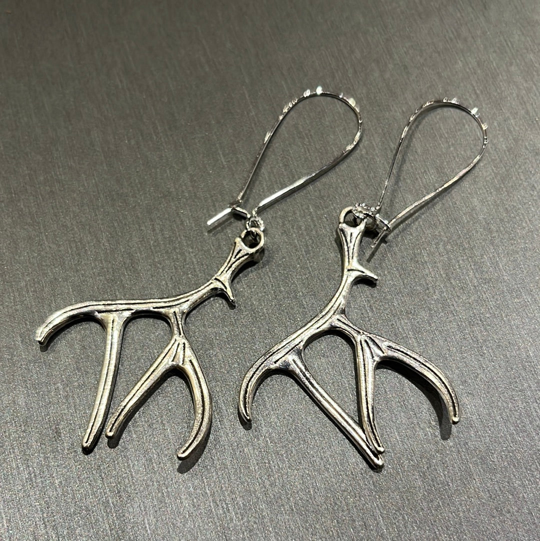 Moose Antler Earrings (Dnigi K'da)